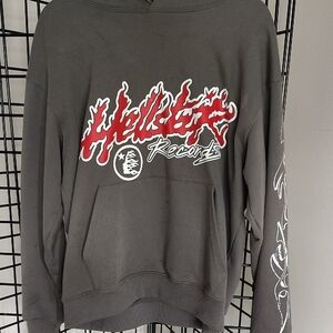 Men's Gray Sweater